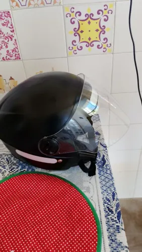 Capacete libert seme novo valor R$ 110,00