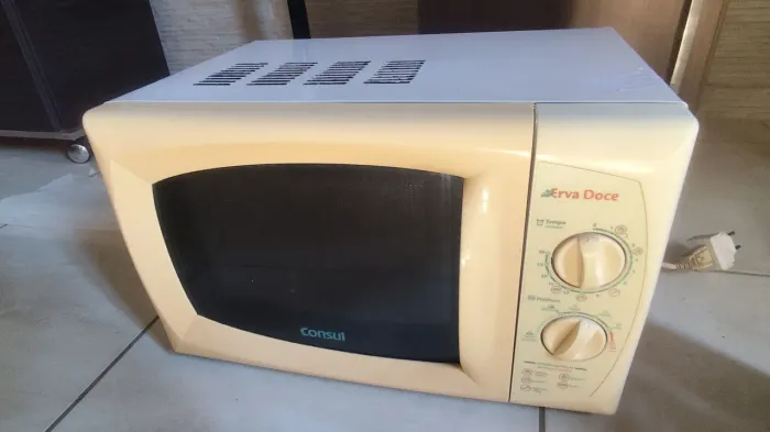 Micro-ondas erva doce Consul