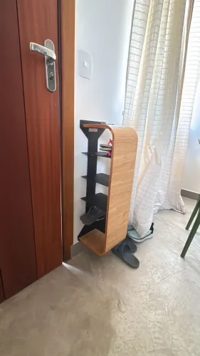 Prateleiras e suporte de fixação