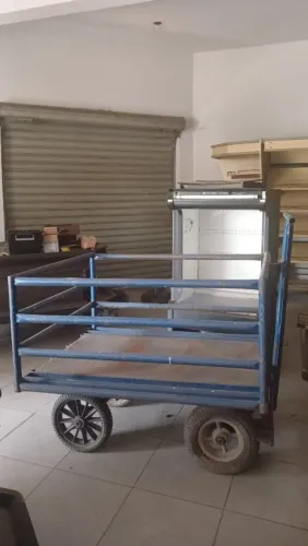 Vendo carro plataforma carga armazem 