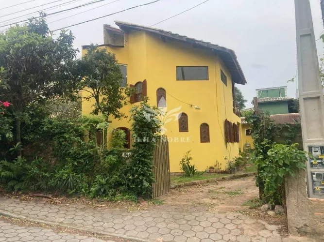 Casa para Alugar com 2 Quartos sendo os 2 Suítes no Rio Tavares Florianópolis/SC