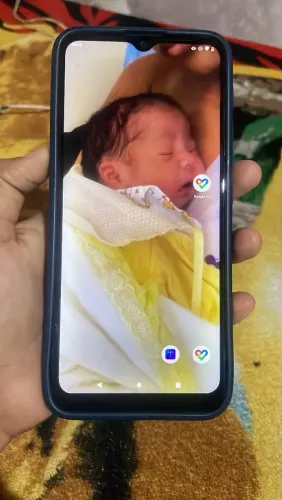 Vendo celular , moto G(20)