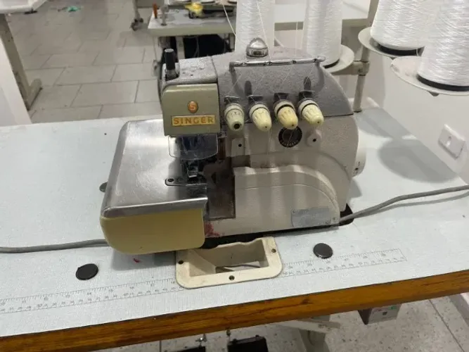 ? VENDO OVERLOQUE PONTO CADEIA SINGER ?