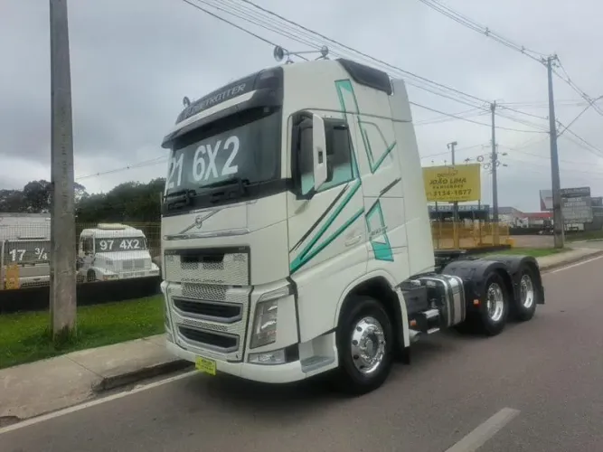 VOLVO FH 460 6X2T 2021 AUTOMÁTICO km 488.000