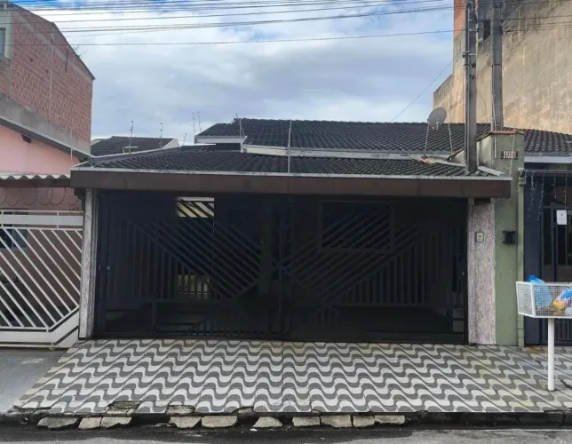 Casa térrea 3 quartos portal da Mantiqueira ótima localização 