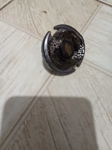 Beyblade lacerta