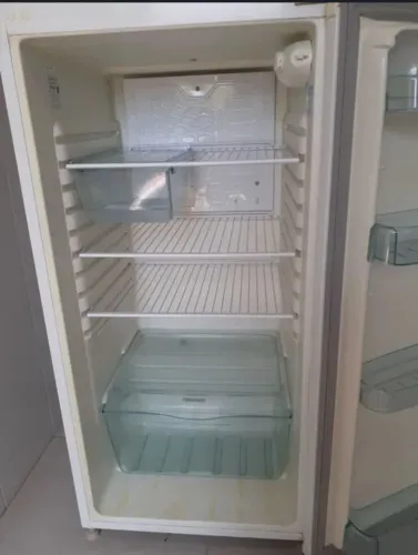 Geladeira eletrolux dc360