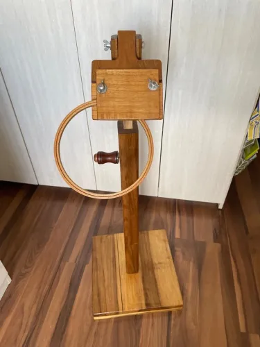 Bastidor de pé Bordado