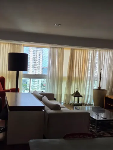 Imóvel para aluguel possui 96 metros quadrados com 2 quartos em Enseada do Suá - Vitória -