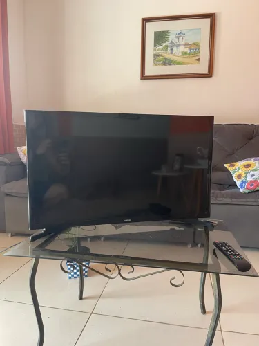 TV Samsung LED 32. UN32J4000AG - Funcionando Perfeitamente + Controle e Fonte Original