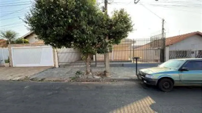 Casa no Jardim Alvorada - Matão/SP