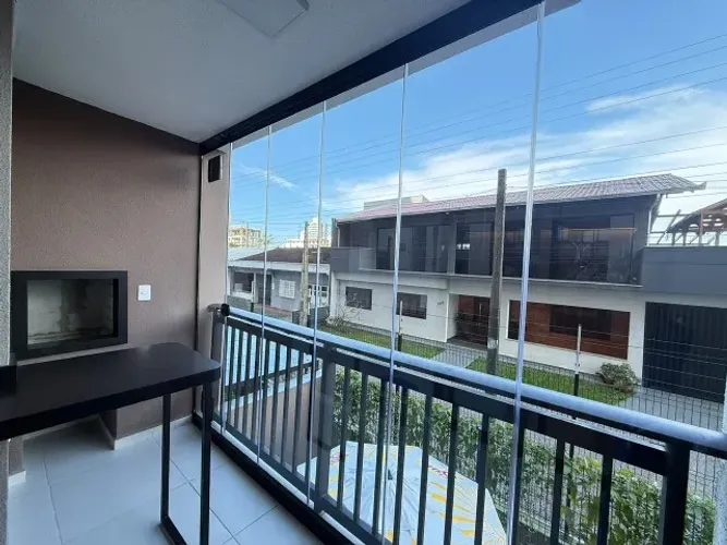 APARTAMENTO EM BALNEÁRIO PIÇARRAS