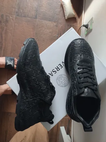 Tenis Versace preto novo