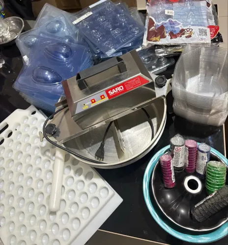 Kit completo para produção de brigadeiros profissional + panela automática + formas