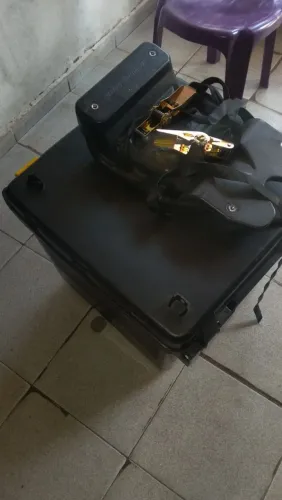 Baú icebraz de 110l com o suporte universal