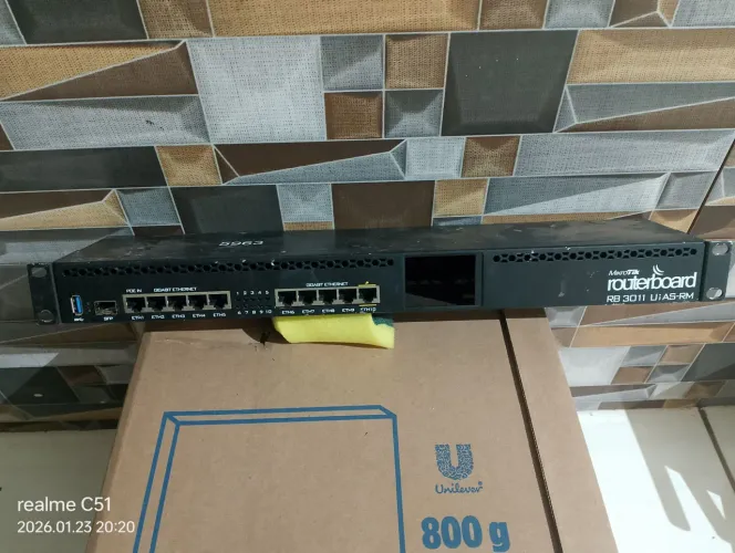 Mikrotik rb3011 usada