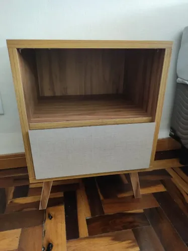 Mesa de cabeceira