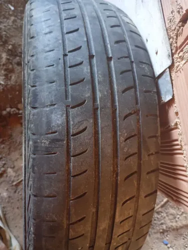 Pneu Remoldado 185/65 R15