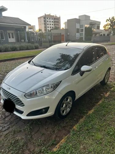Ford Fiesta 1.5 16V Flex Mec. 5P 2015