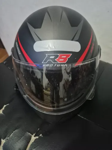 Capacete