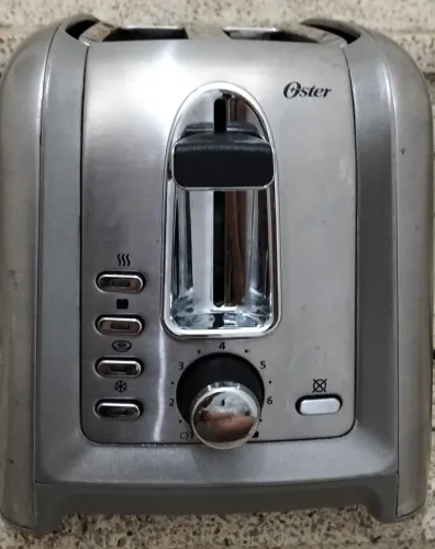 Torradeira Oster Gourmet Collection Inox - 127V (Modelo TSSTTRDFL2-017)