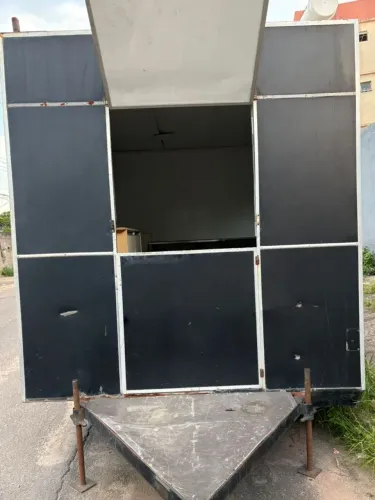 Vende  se esse trailer  número  pra contato  *