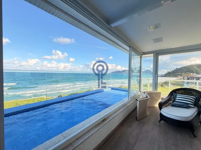 Apartamento com 3 dormitorios para alugar no Morro das Pedras