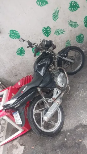 Suzuki Yes 125 Vendo ou troco