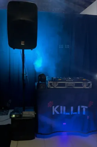 Balada completa com som, dj e tudo completo