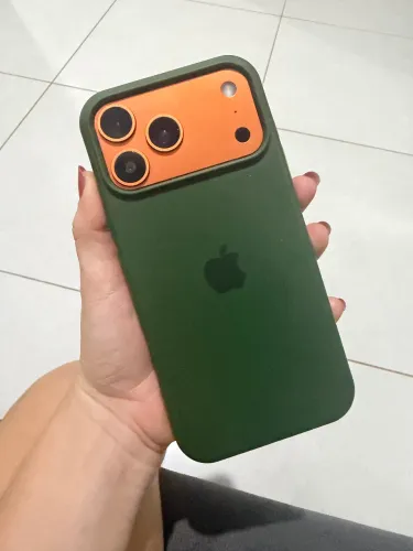 Celular com design de iPhone 128gb semi novo