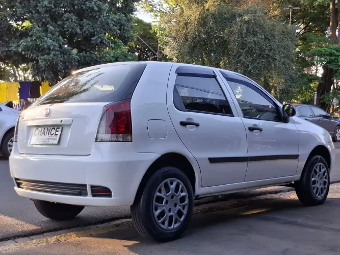 Fiat Palio Celebration 1.0 Fire Flex 8V 4P 2014