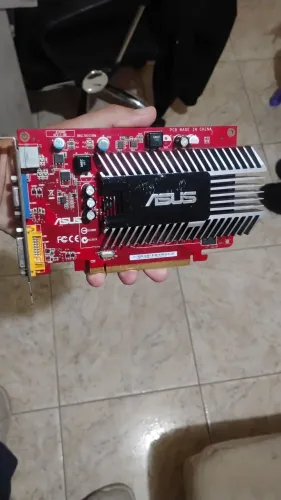 Placa de vídeo ASUS 512mb