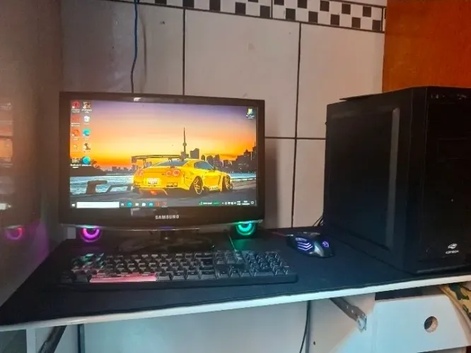 Pc parado motorizada