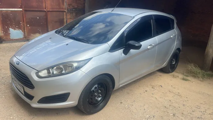 Ford Fiesta 1.5 16V Flex Mec. 5P 2015