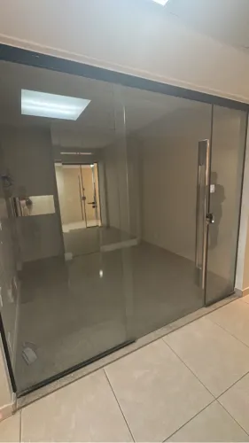 Alugo sala comercial - Condomínio Infinity Corporate Center