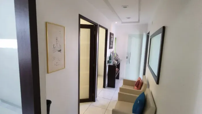 Sala comercial mobiliada para VENDA no Centro de João Pessoa.