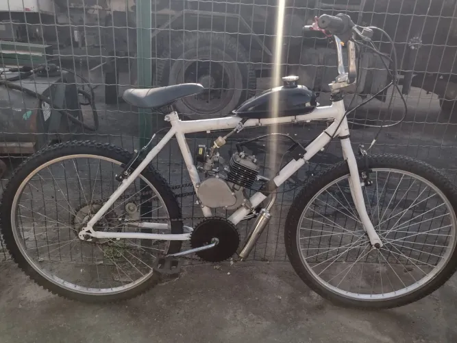 Vendo motorizada