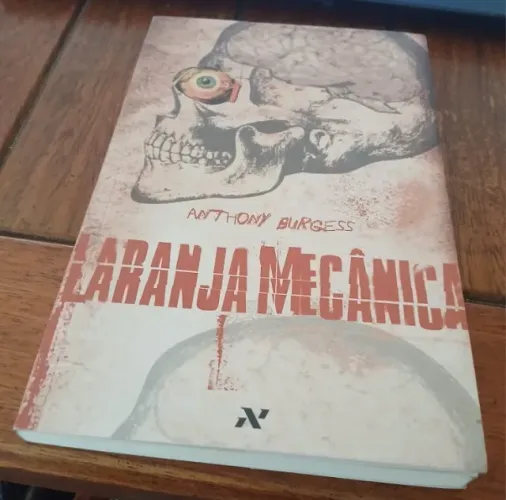 Livro: Laranja Mecânica
