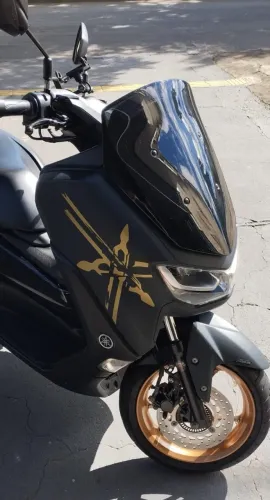 YAMAHA NMAX 160 ABS CONNECTED 2023 VERDE FOSCO (MATT GREEN)