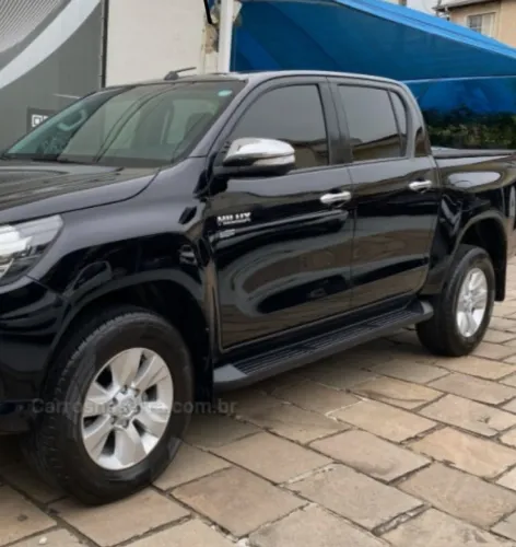Toyota Hilux CD SRV 4X4 2.8 TDI Diesel Aut. 2017
