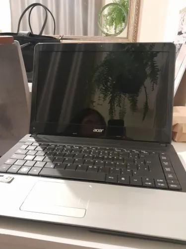Notebook Acer aspire E-421