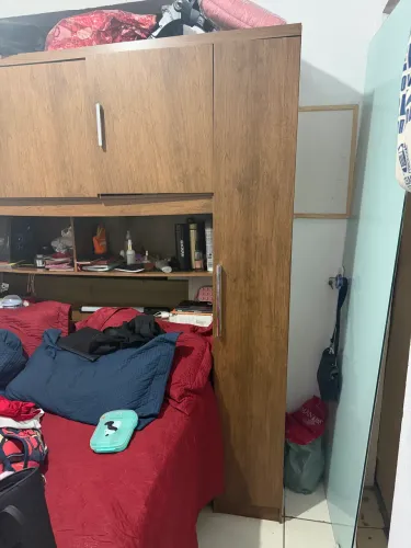 GUARDA ROUPA