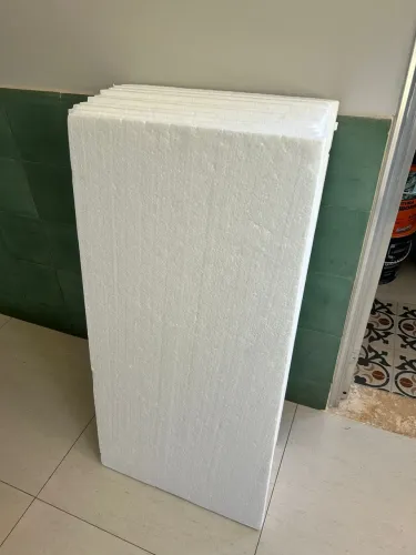 10 Placa de isopor 1m x 50cm x 2,5cm