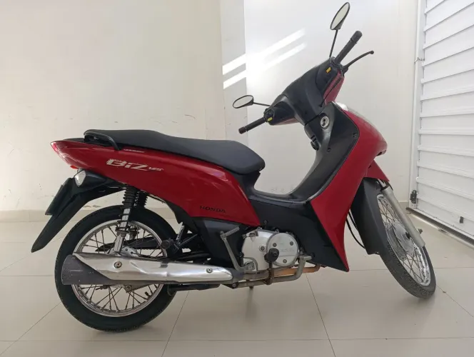 Honda Biz 2015. *