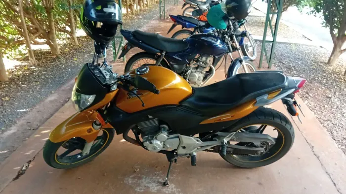 Moto cb300r