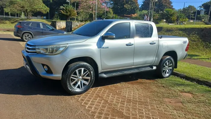 Toyota Hilux CD SRX 4X4 2.8 TDI 16V Diesel Aut. 2017
