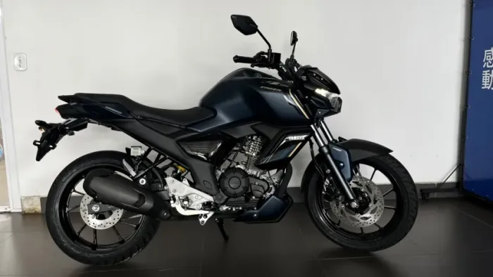 Yamaha Fazer FZ15.