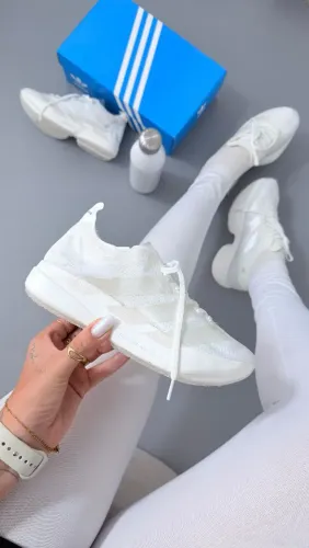 Tênis Adizero Adios pro 4 Feminino Branco Pérola Muito Lindo! 