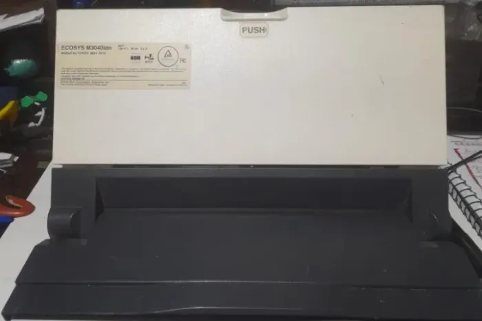 Tampa traseira kyocera M3040*