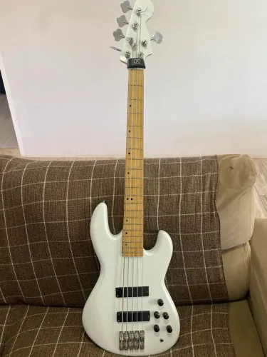 Baixo Luthier 5 cordas